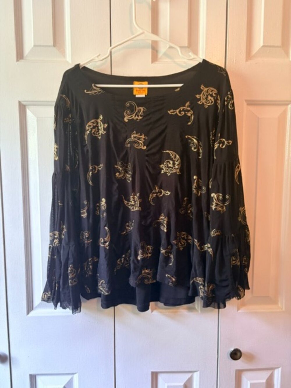 Ruby Rd Woman 1X Black Gold Metallic Bell Sleeve Blouse Sheer Overlay